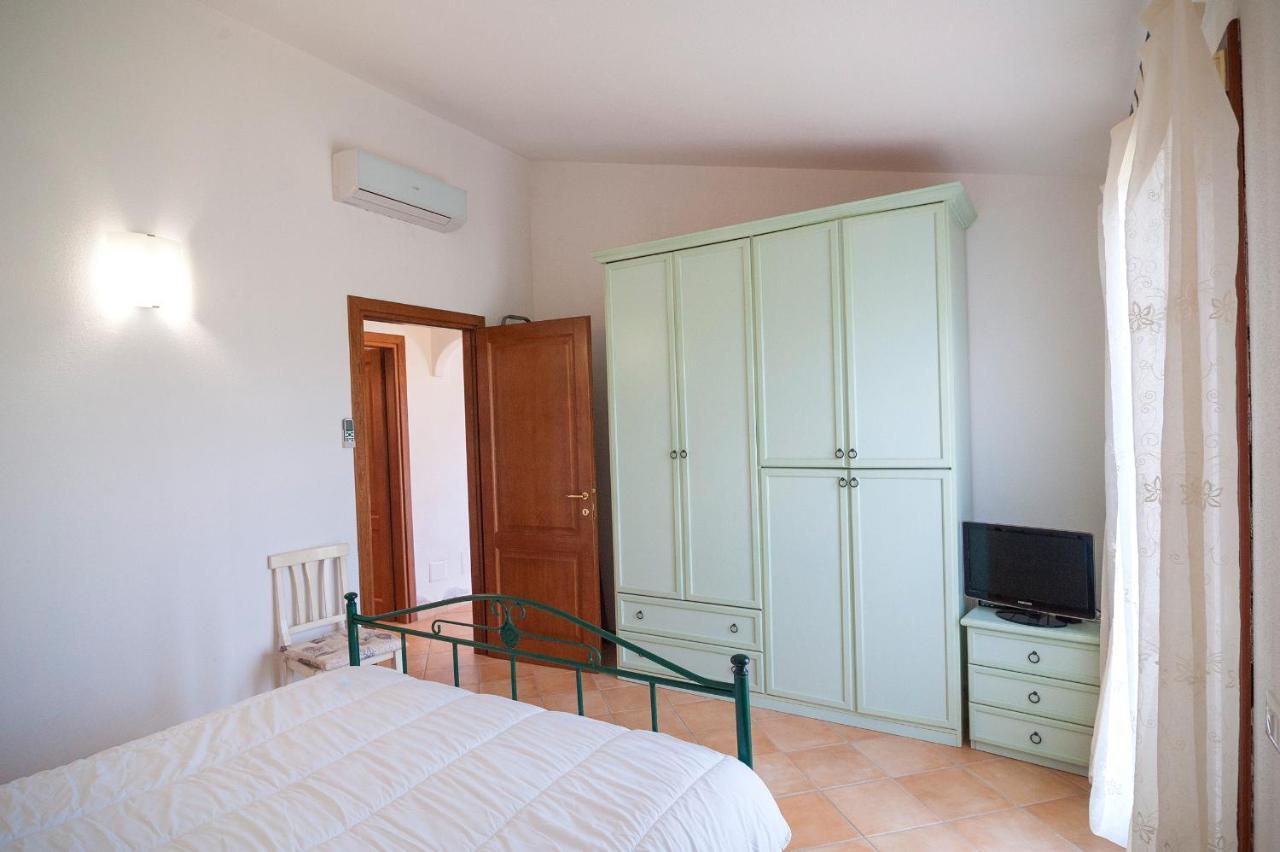 Apartamento I Villini Di Baia Sant'Anna Budoni Exterior foto